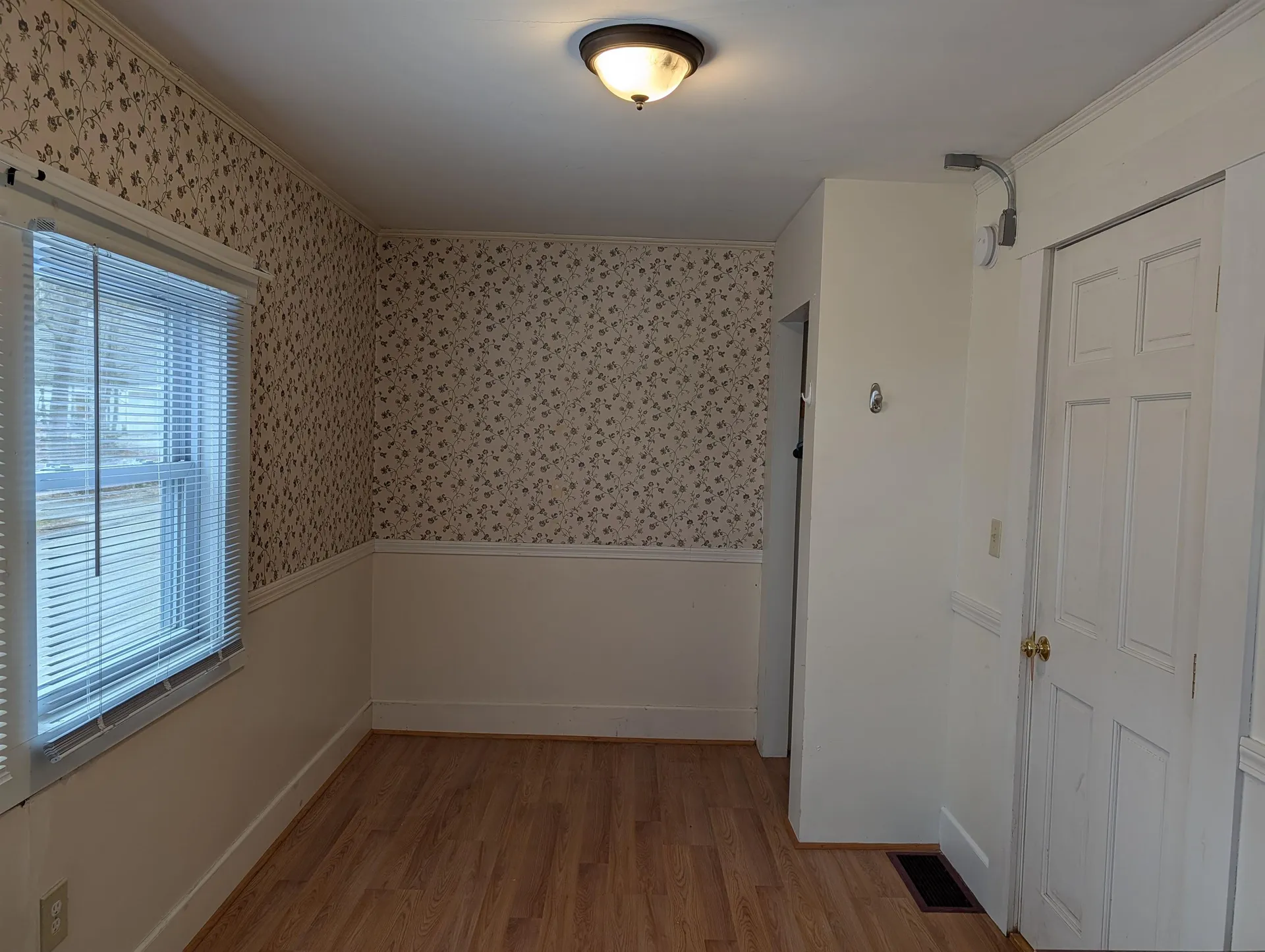 30 Pleasant Street Plymouth NH 03264