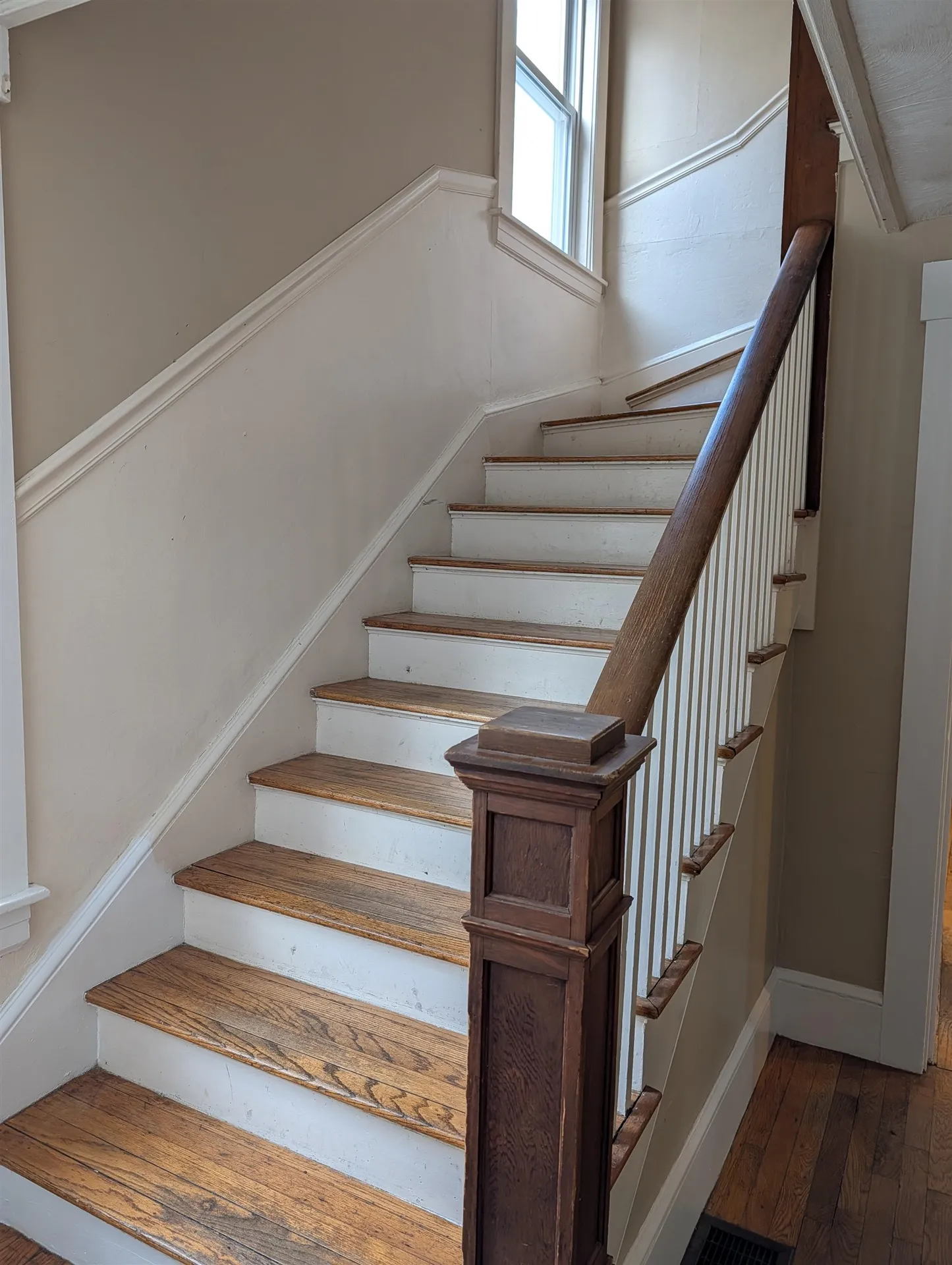 30 Pleasant Street Plymouth NH 03264