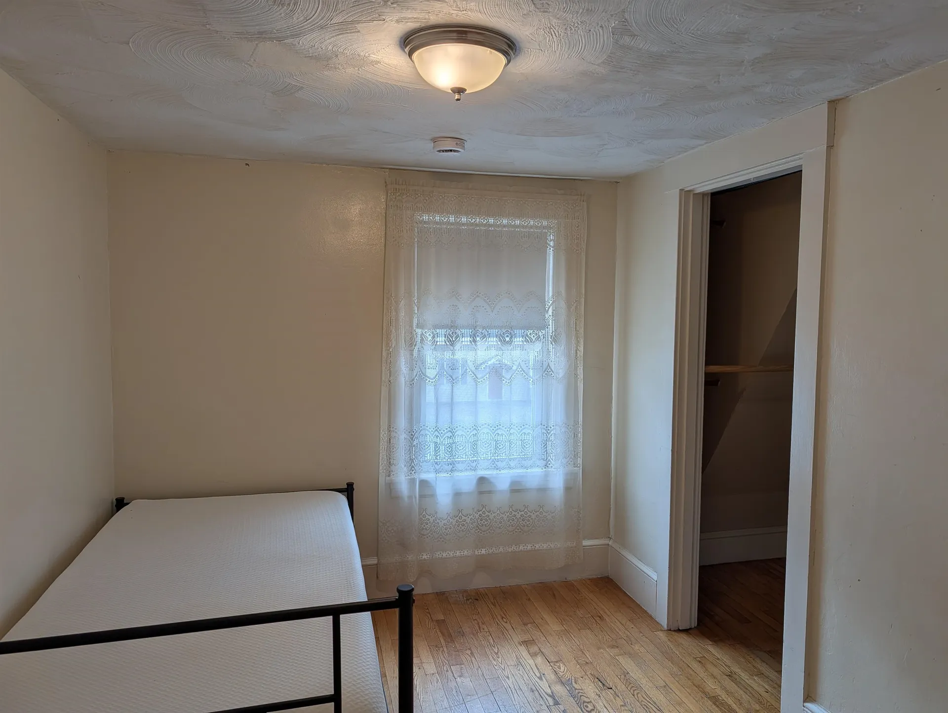 30 Pleasant Street Plymouth NH 03264