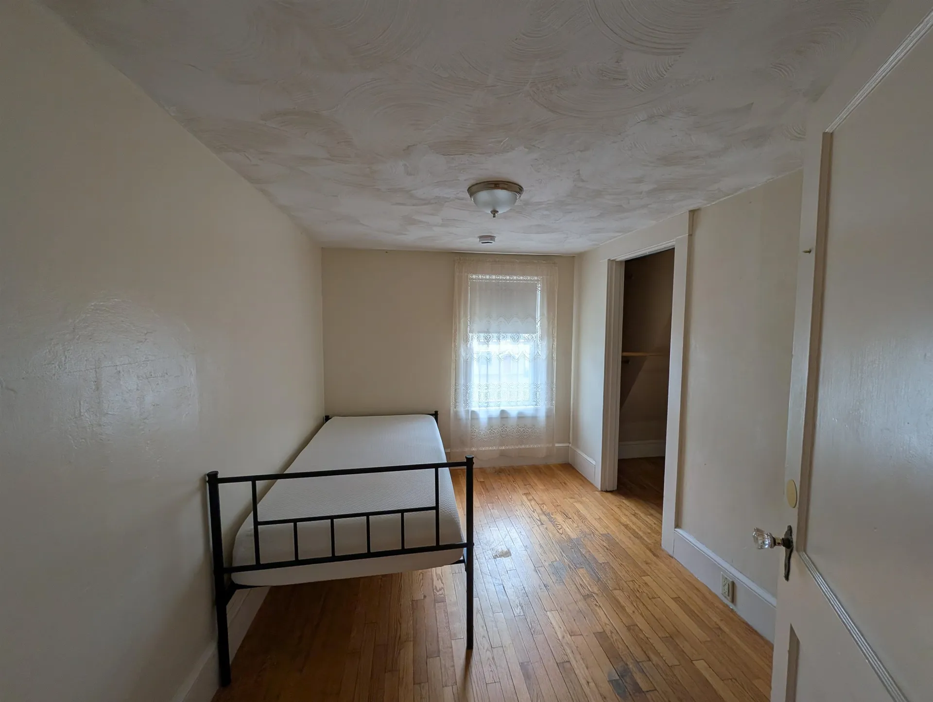 30 Pleasant Street Plymouth NH 03264