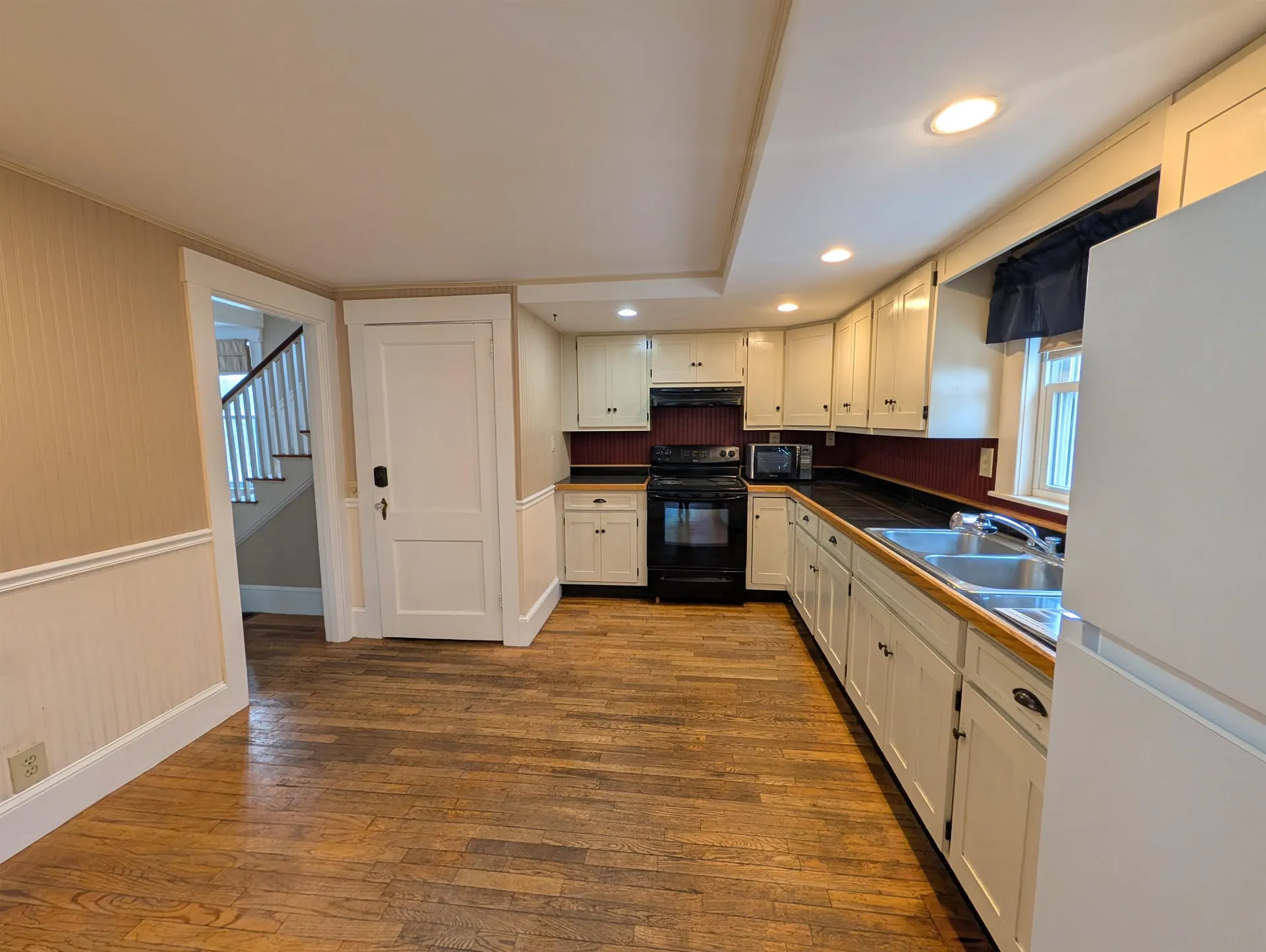 30 Pleasant Street Plymouth NH 03264