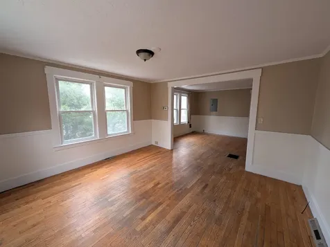 30 Pleasant Street Plymouth NH 03264