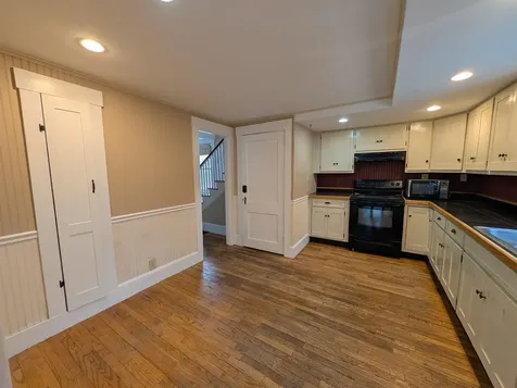 30 Pleasant Street Plymouth NH 03264