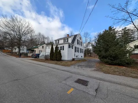 30 Pleasant Street Plymouth NH 03264