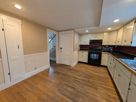 30 Pleasant Street Plymouth NH 03264