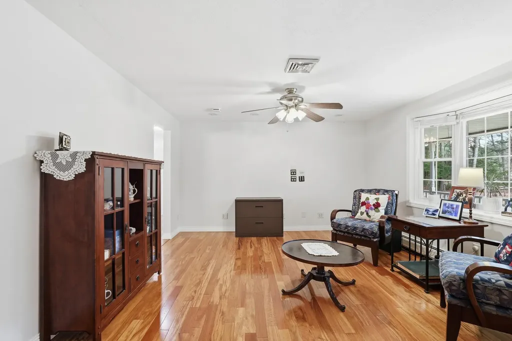 27 Alvirne Drive Hudson NH 03051