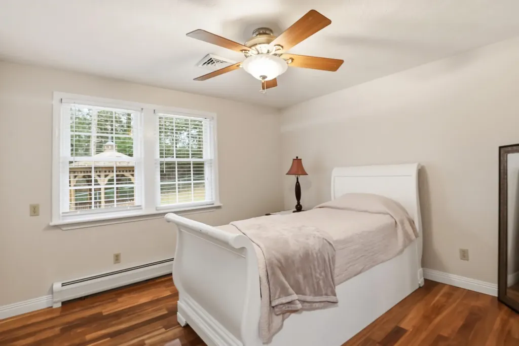 27 Alvirne Drive Hudson NH 03051