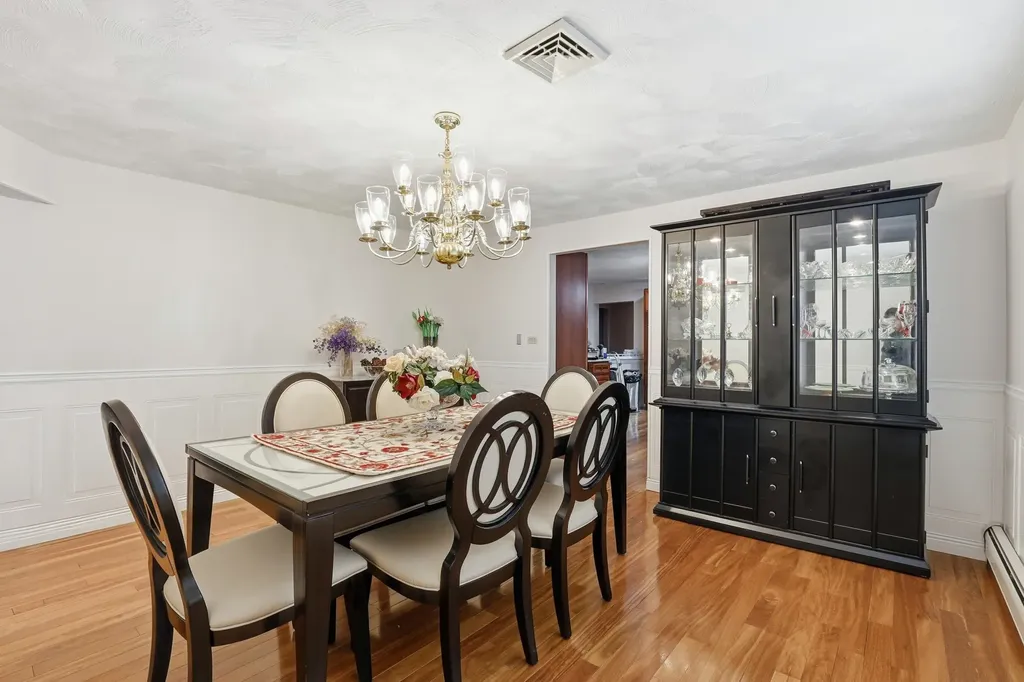 27 Alvirne Drive Hudson NH 03051