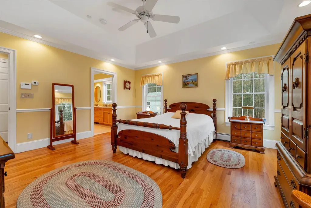 40 North Wood Road Dunbarton NH 03046-4708