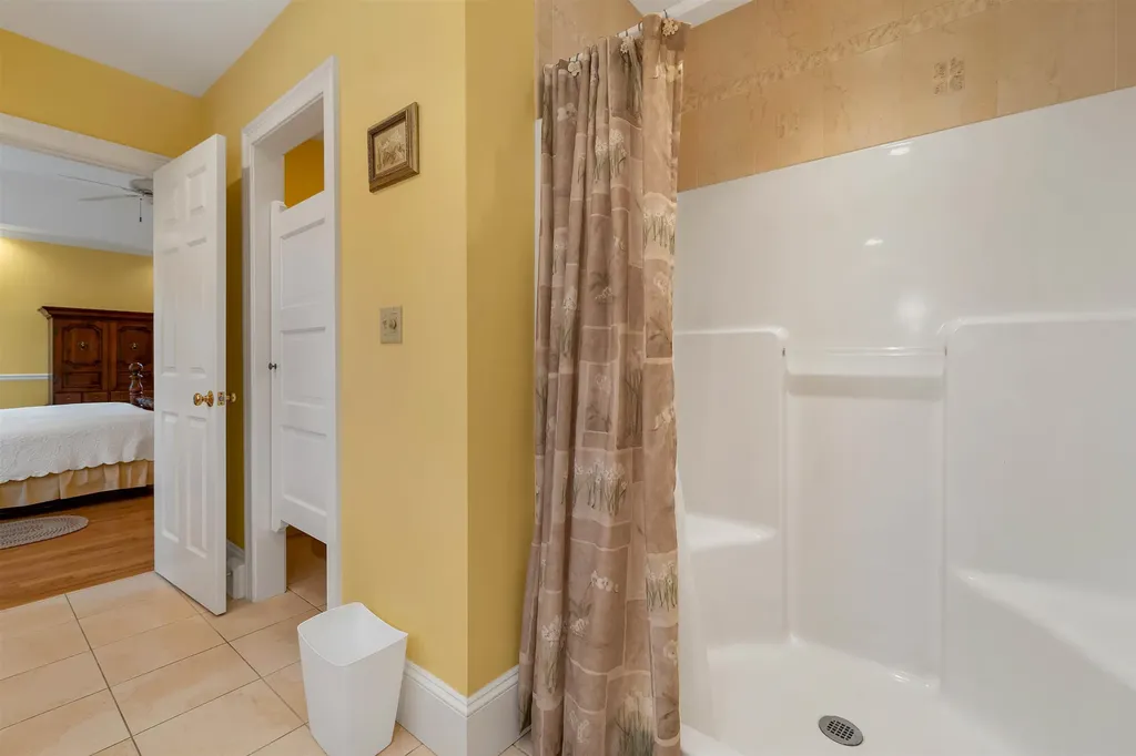 40 North Wood Road Dunbarton NH 03046-4708