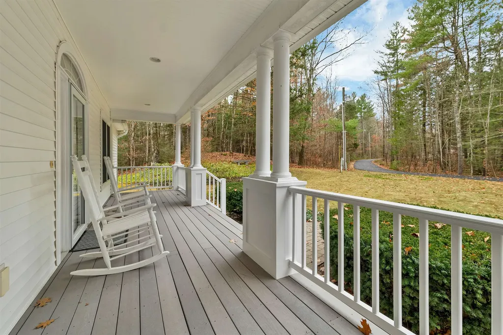 40 North Wood Road Dunbarton NH 03046-4708