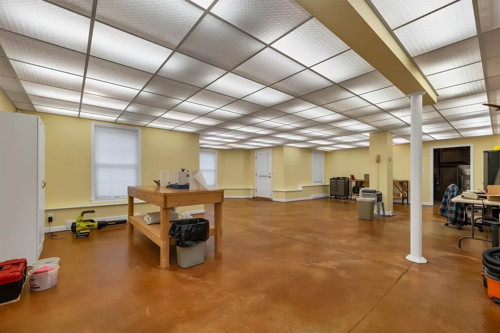 40 North Wood Road Dunbarton NH 03046-4708