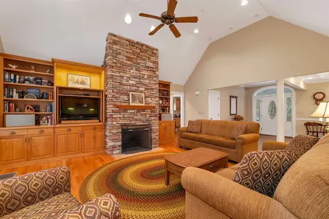 40 North Woods Road Dunbarton NH 03046-4708