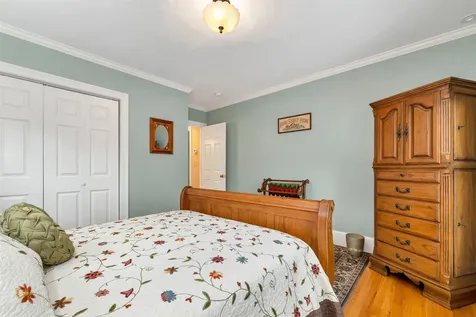 40 North Woods Road Dunbarton NH 03046-4708