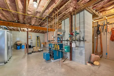 40 North Woods Road Dunbarton NH 03046-4708