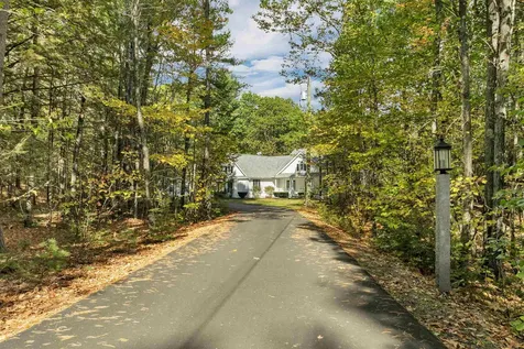 40 North Woods Road Dunbarton NH 03046-4708
