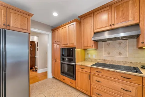 40 North Woods Road Dunbarton NH 03046-4708