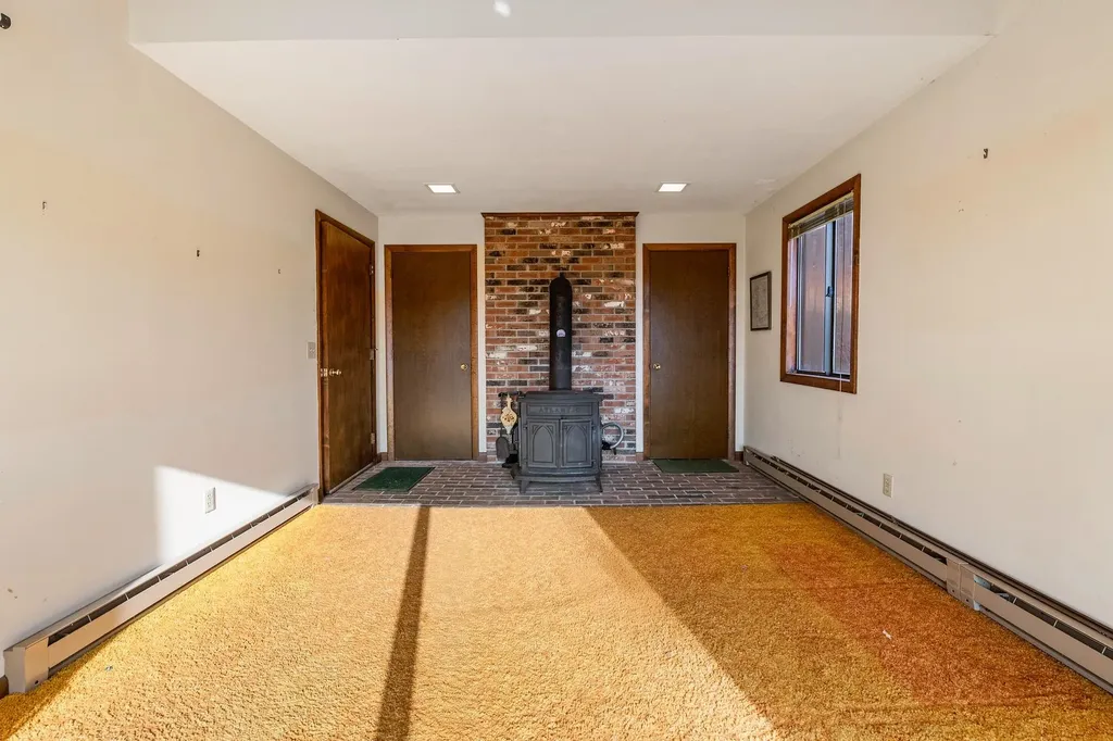 138 Trow Hill Road Sunapee NH 03782