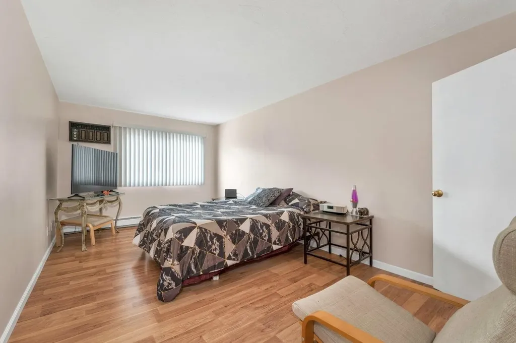 210 Brook Village Road Nashua NH 03062