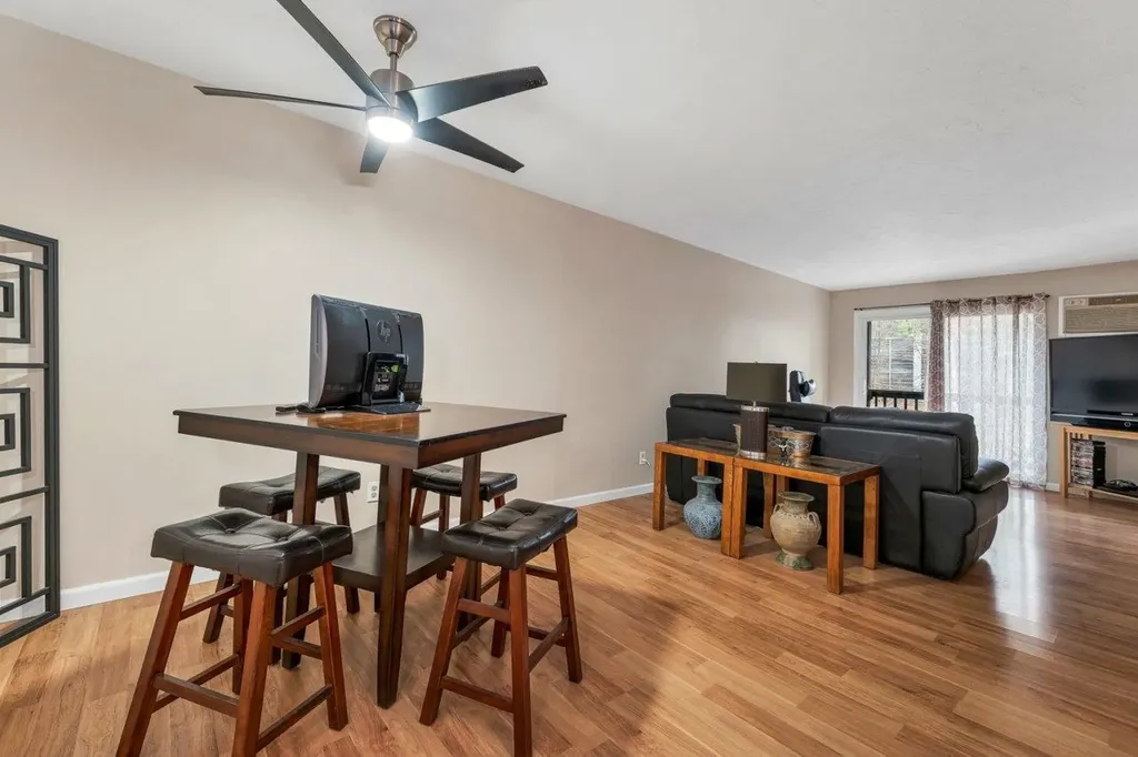 210 Brook Village Road Nashua NH 03062