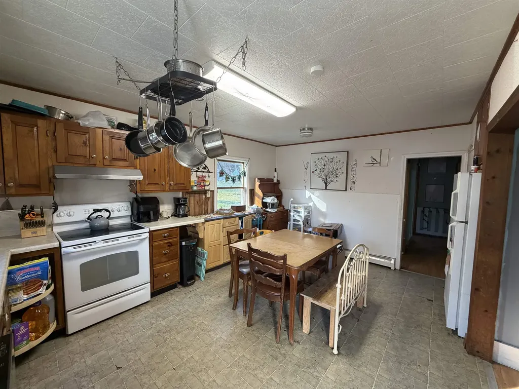 17 Pappas Road Claremont NH 03743