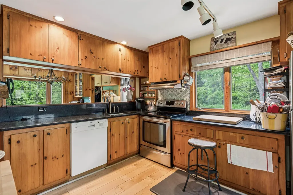 546 E Barnard Road Barnard VT 05031