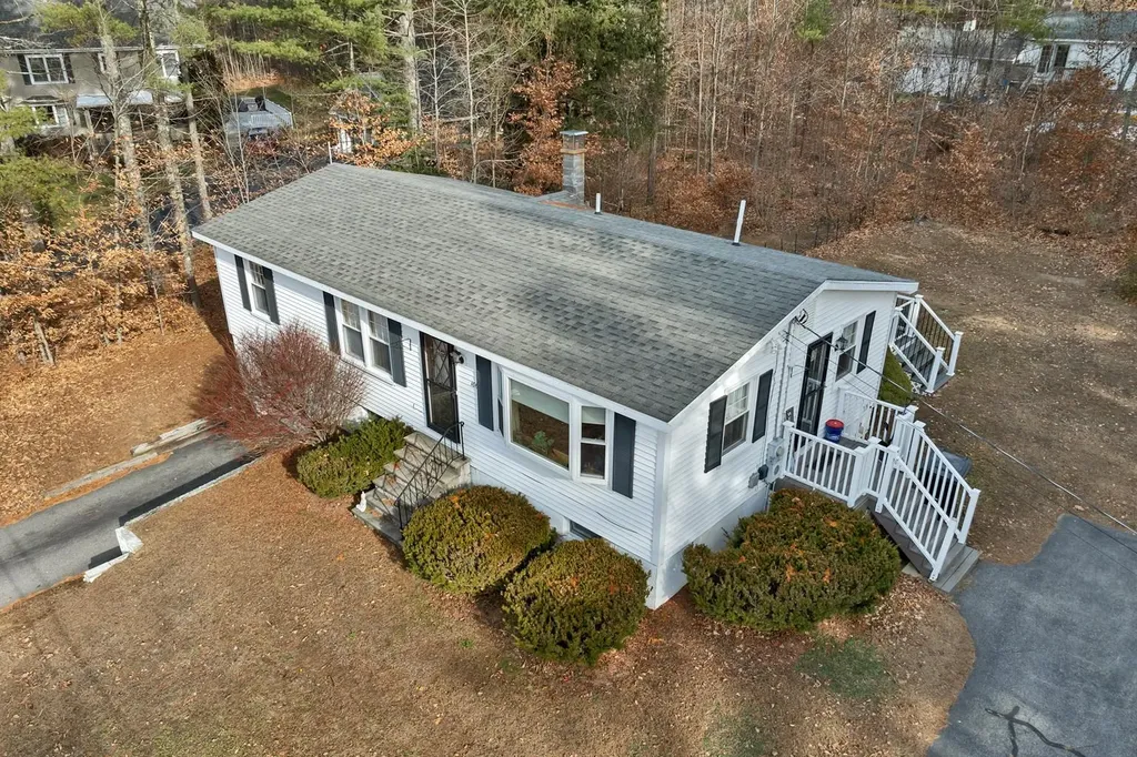 106 Fairview Avenue Conway NH 03818