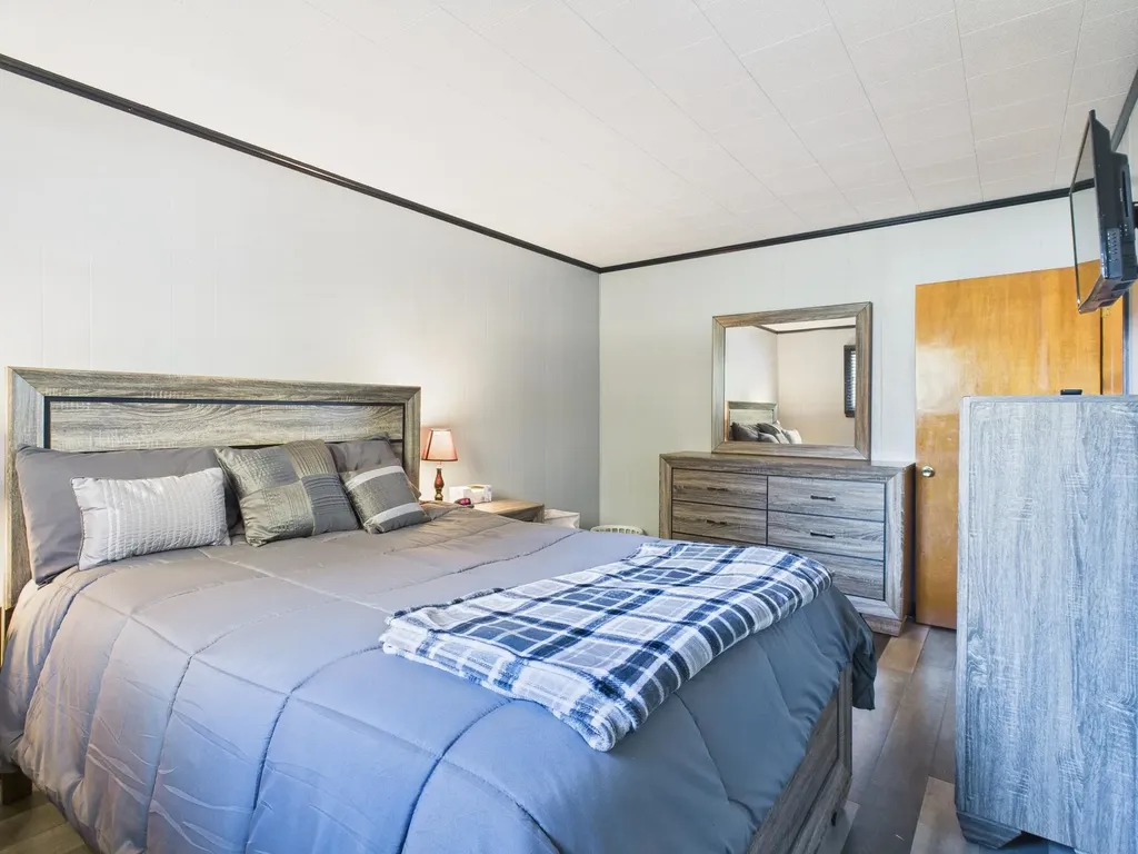 63 Pariseau Drive Canaan VT 05902