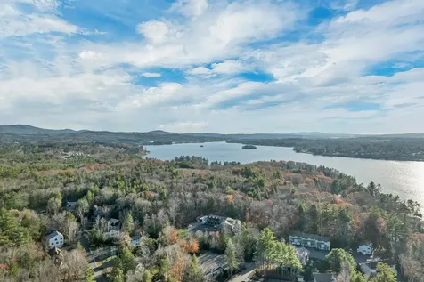 209 Lady Walsingham Way Laconia NH 03246