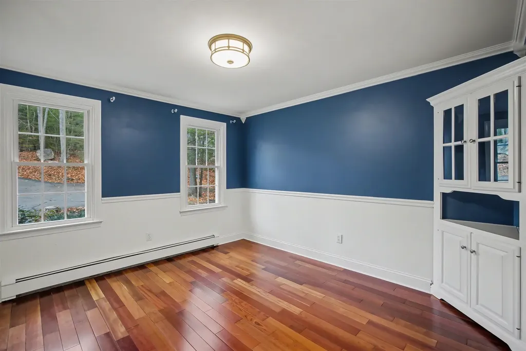 42 Country Road Hampstead NH 03826