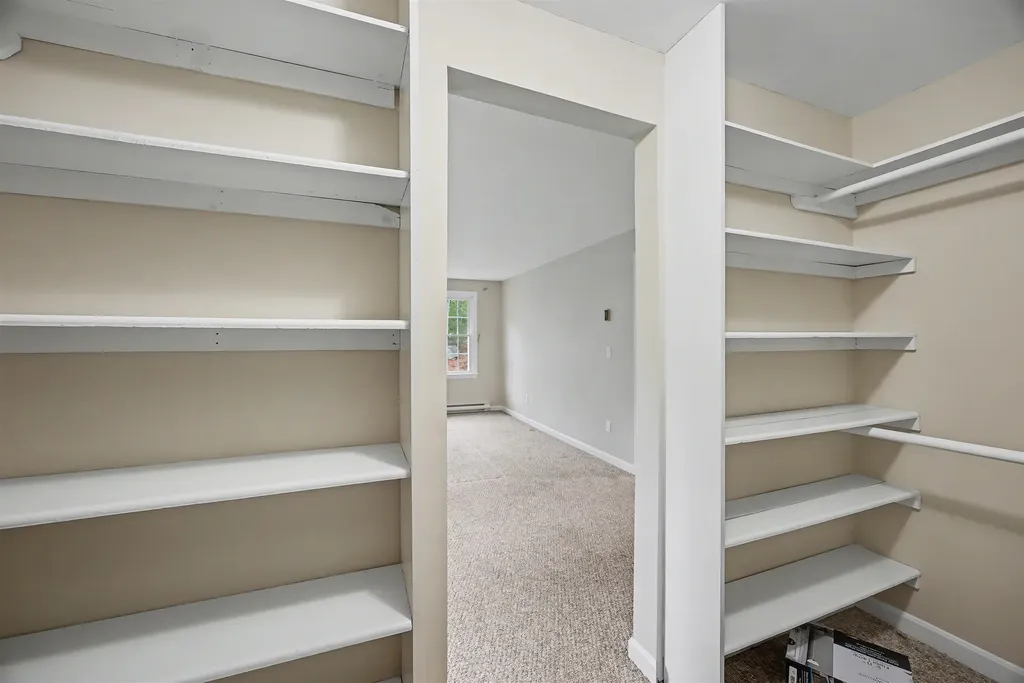 42 Country Road Hampstead NH 03826