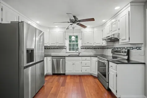 42 Country Road Hampstead NH 03826