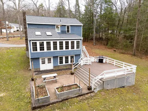 42 Country Road Hampstead NH 03826