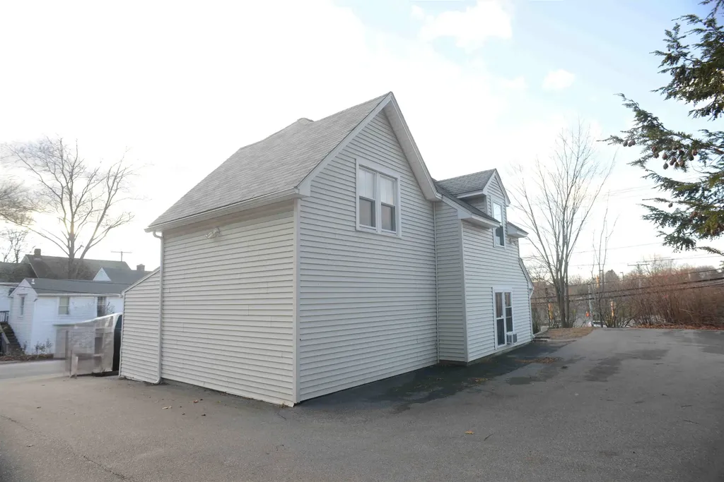 51 Portsmouth Avenue Exeter NH 03833