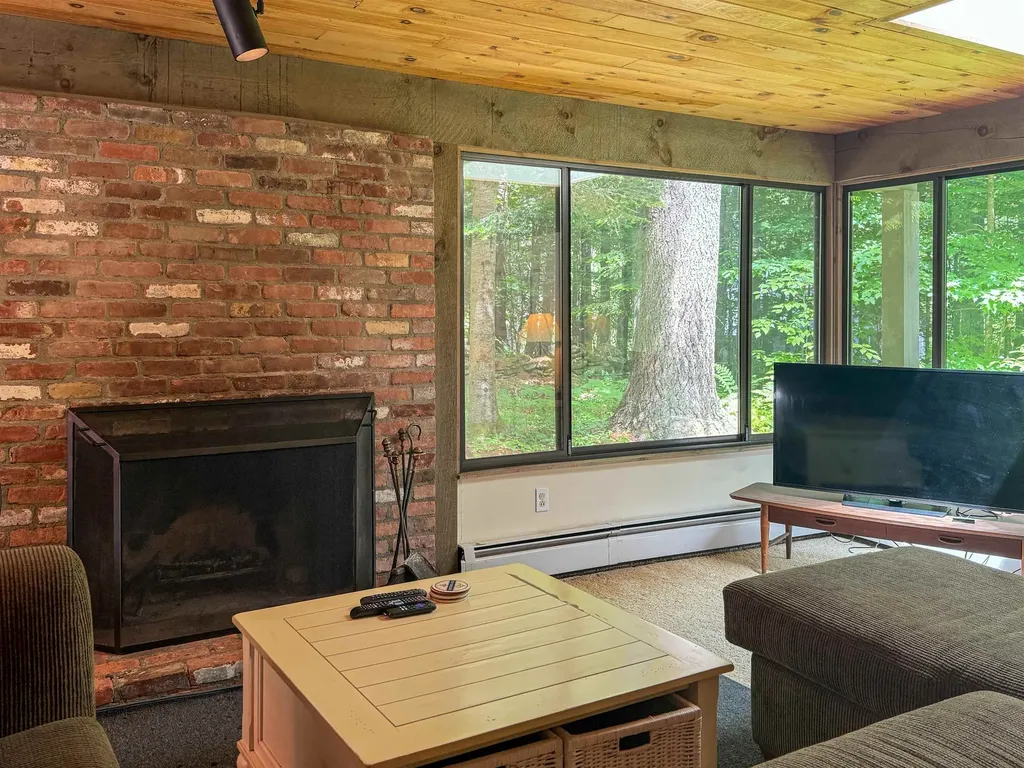 19 Deer Run Road Winhall VT 05340