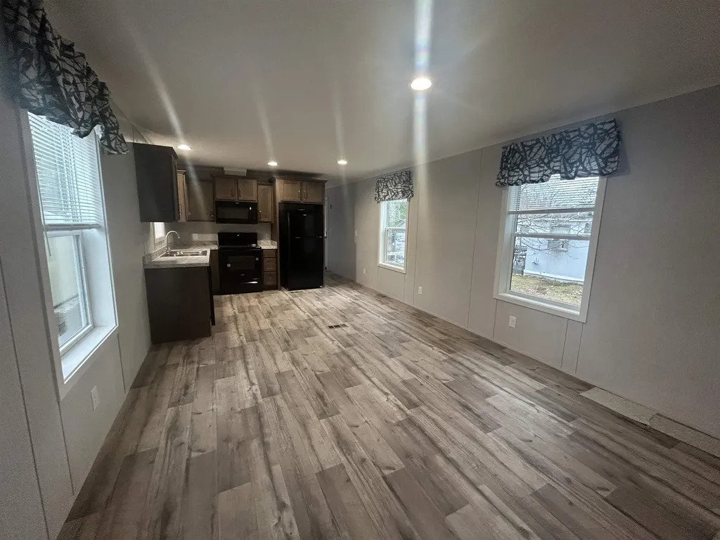 45 Crystal Springs Way Somersworth NH 03878