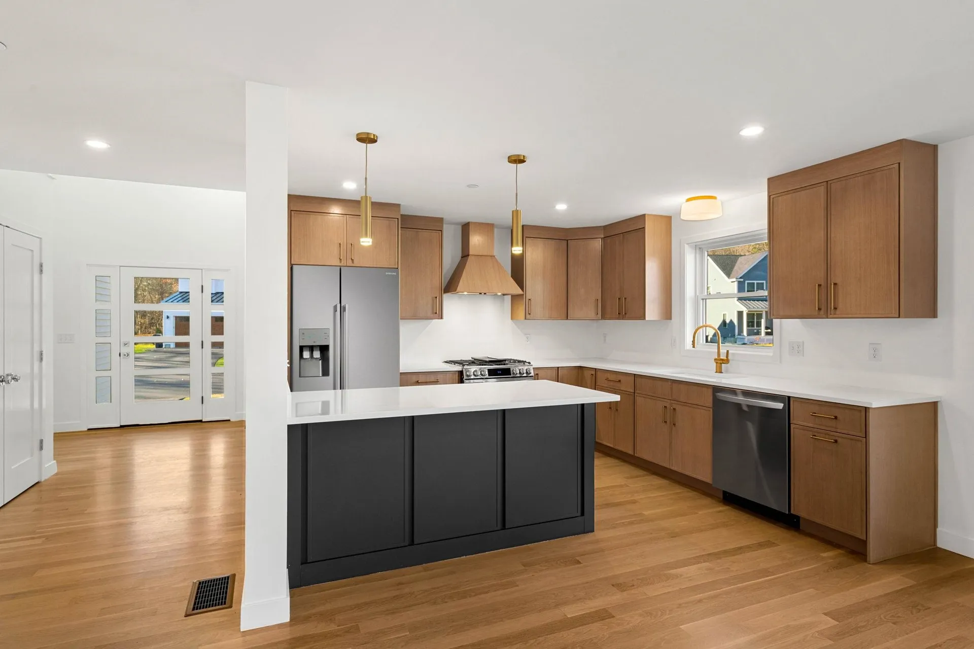 17 Lily Lane Londonderry NH 03053