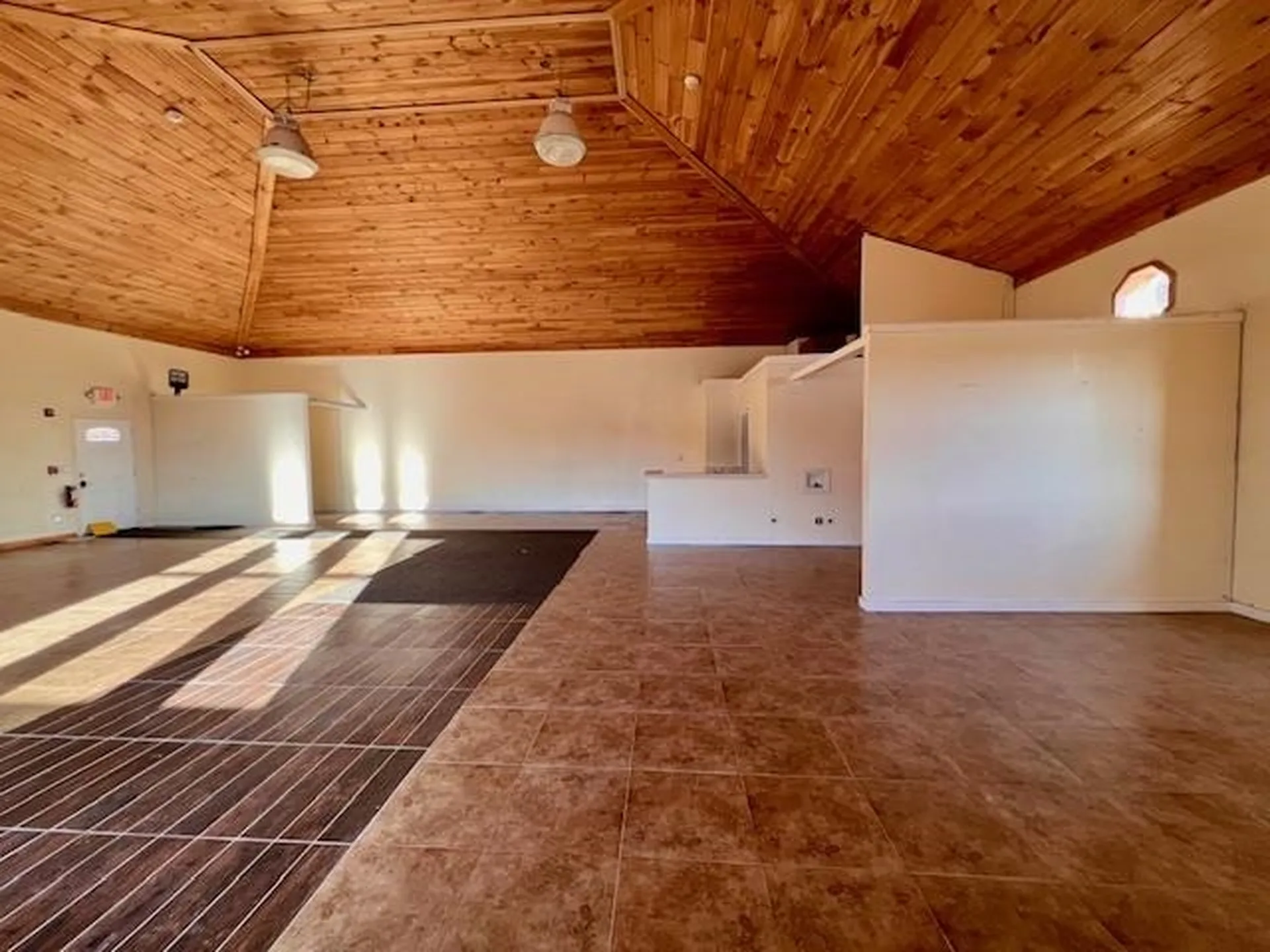 90 North Broadway Salem NH 03079