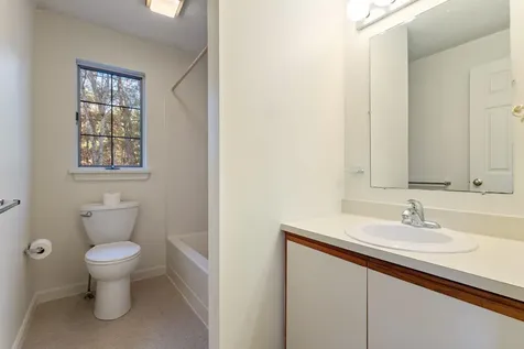 380 Ocean Road Portsmouth NH 03801