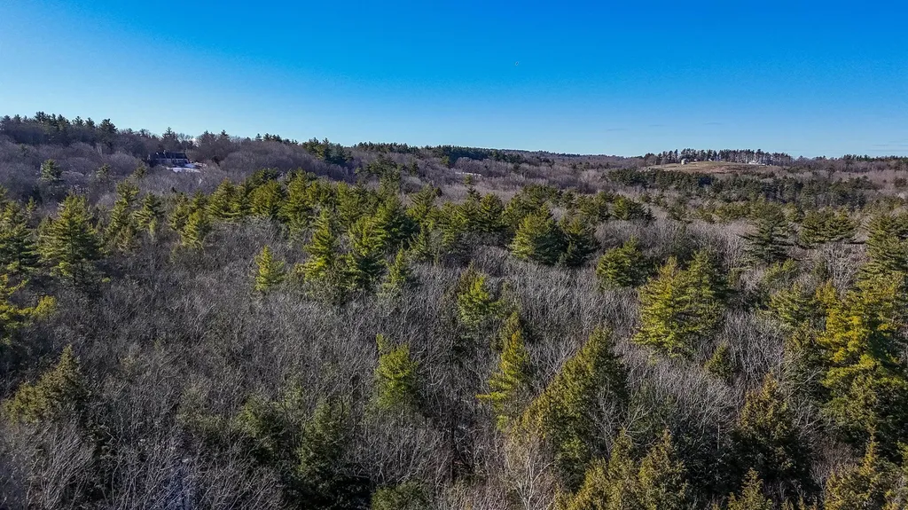 22 Bow Bog Road Bow NH 03304