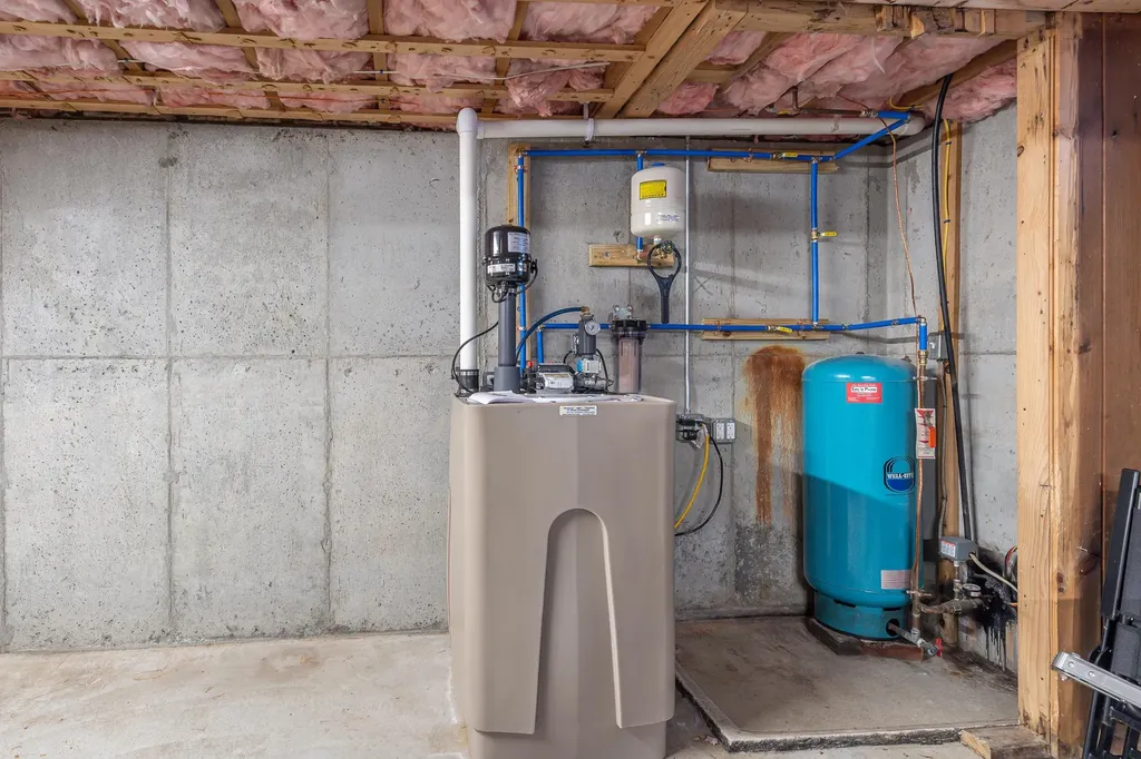 22 Bow Bog Road Bow NH 03304