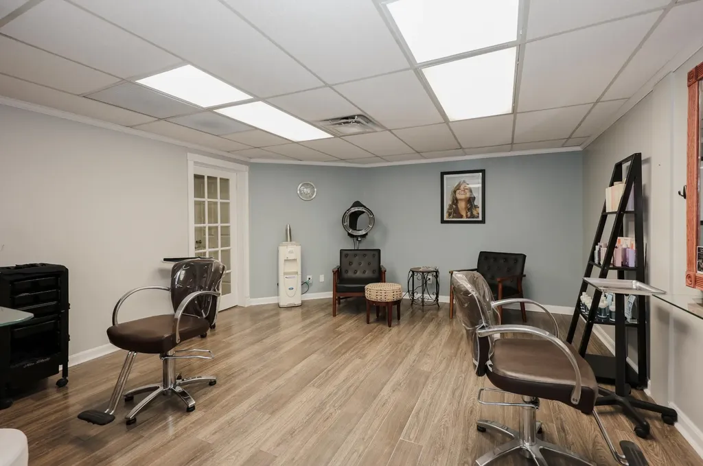 135 Nh-route 101a Amherst NH 03031