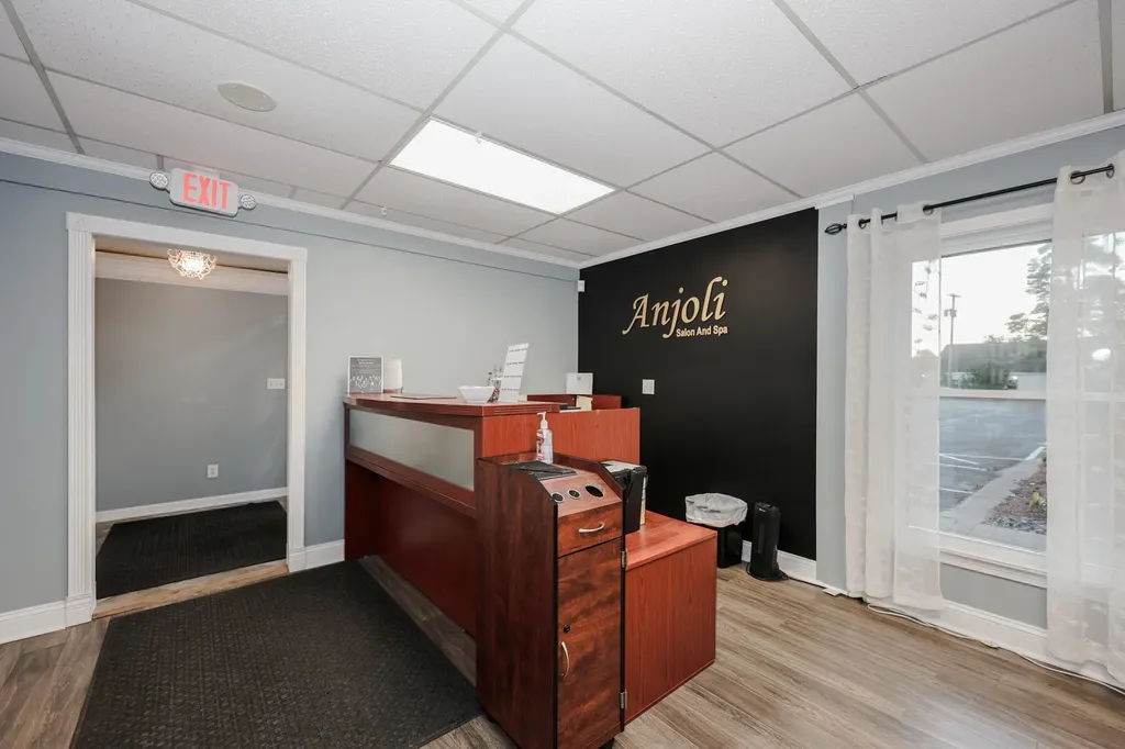 135 Nh-route 101a Amherst NH 03031