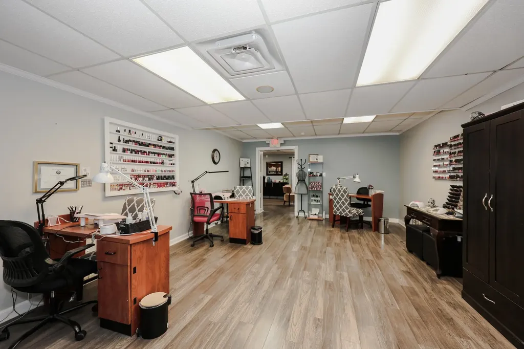 135 Nh-route 101a Amherst NH 03031