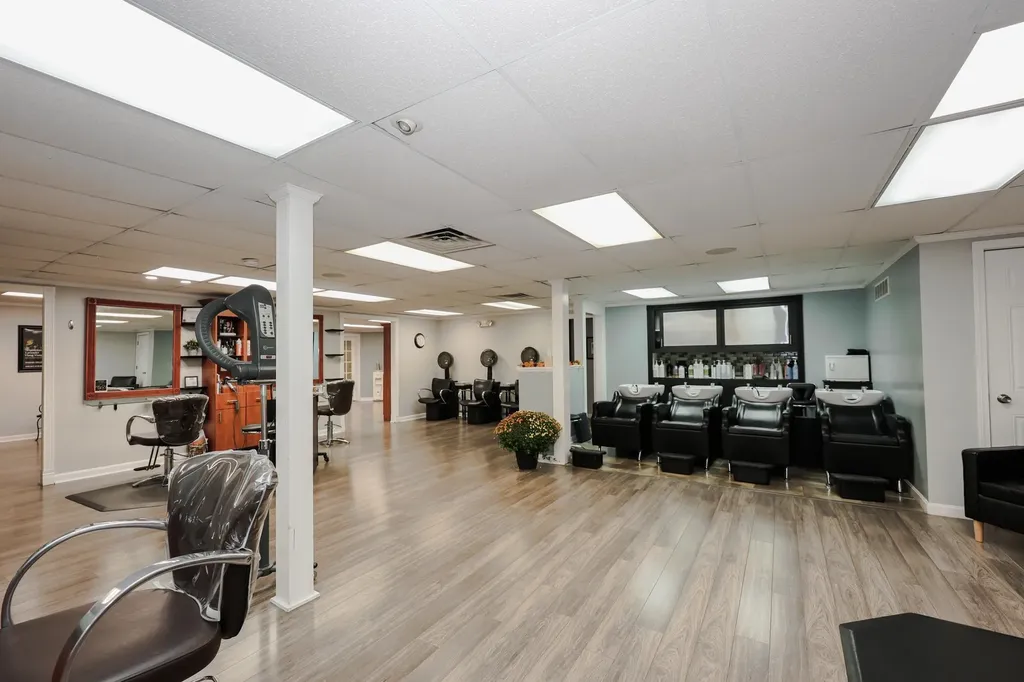 135 Nh-route 101a Amherst NH 03031