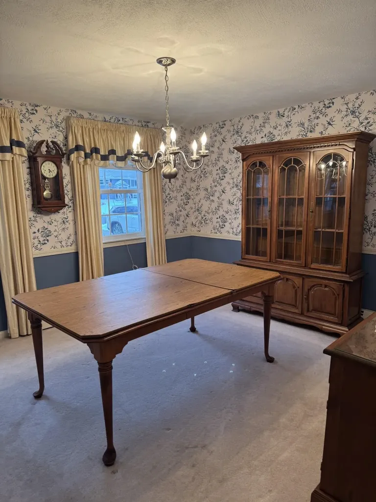 18 Christine Drive Atkinson NH 03811