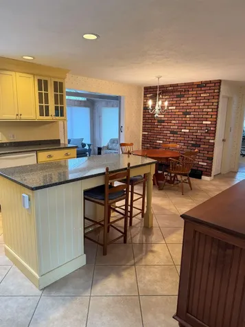 18 Christine Drive Atkinson NH 03811