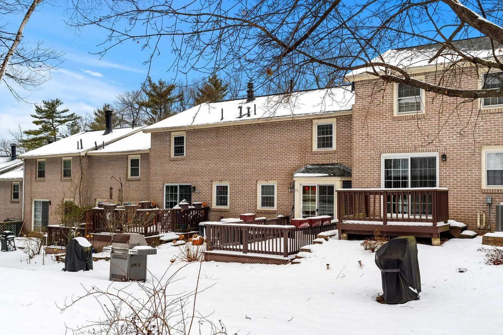 33 Cannongate Road Nashua NH 03063