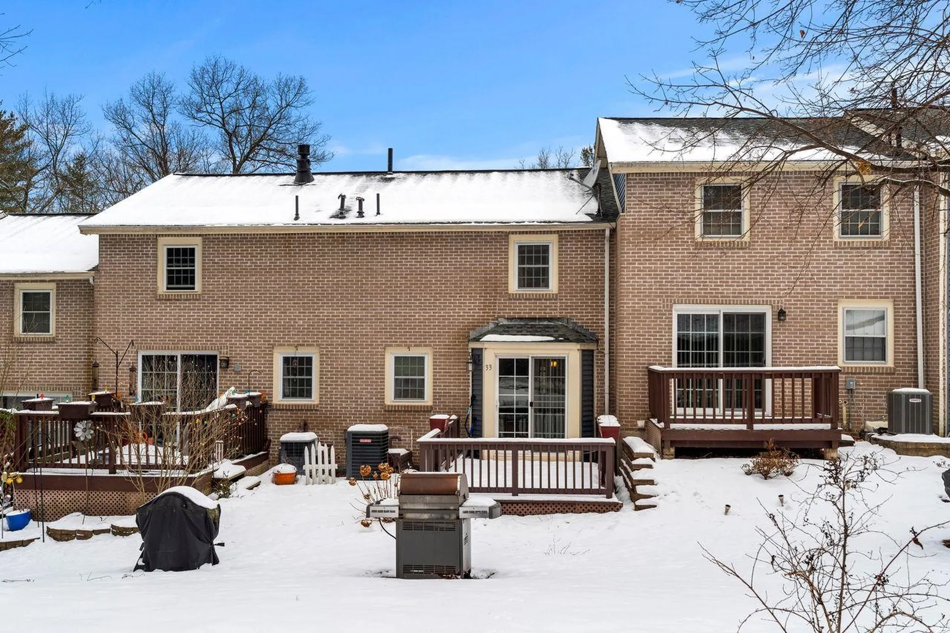 33 Cannongate Road Nashua NH 03063