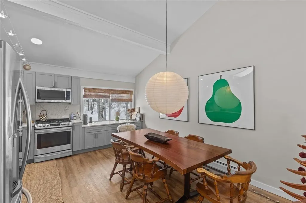 51 Tollhouse Lane Stowe VT 05672